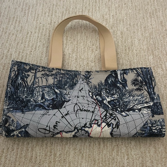 Dior Beach Tote Bag with Map and Animal Print - Picture 5 of 8